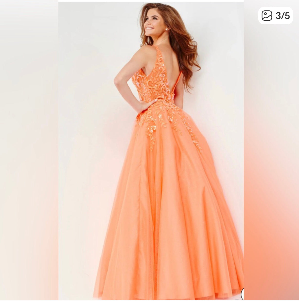 JOVANI GOWN ( New with Tags)
